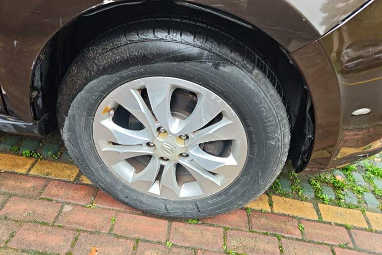 Used Land X5 2013 2.0T Manual Enjoyment Edition Right Front Wheel Hub