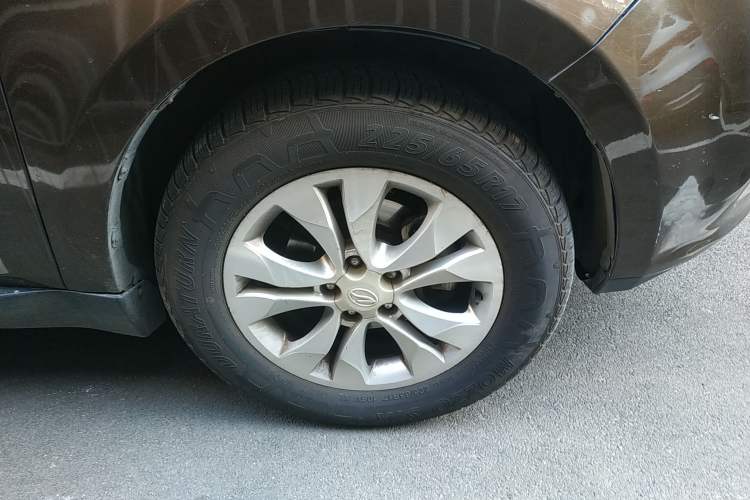 Used Land X5 2013 2.0T Manual Chuanling Edition Right Front Wheel Hub