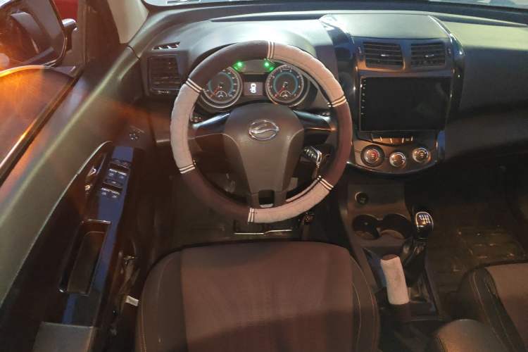 Used Land X5 2013 2.0T Manual Enjoyment Edition Steering Wheel
