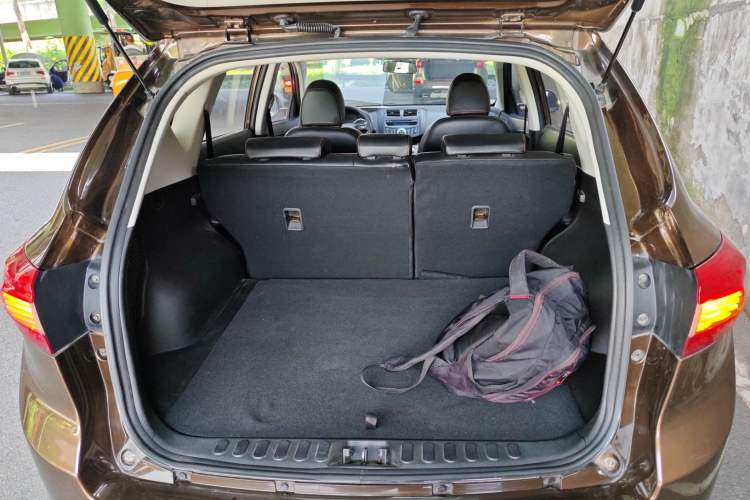 Used Land X5 2013 2.0T Manual Enjoyment Edition Trunk