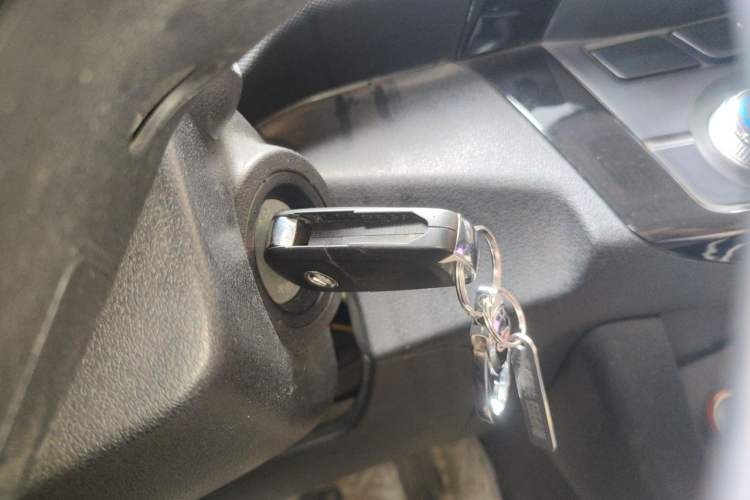 Used Land X5 2013 2.0T Manual Chuanling Edition Vehicle Key