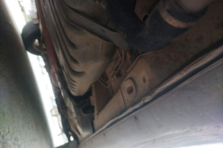 Used Land X5 2013 2.0T Manual Chuanling Edition Chassis Rear Right
