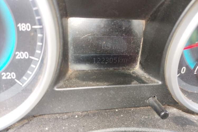 Used Land X5 2013 2.0T Manual Chuanling Edition Odometer Close Up