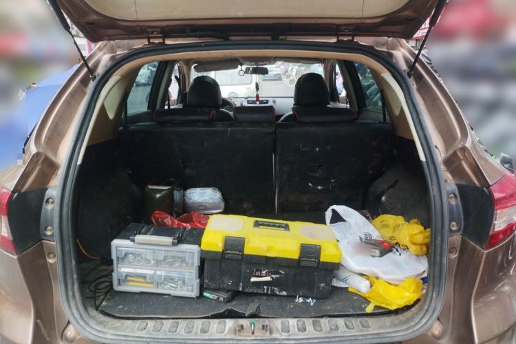 Used Land X5 2013 2.0T Manual Chuanling Edition Trunk