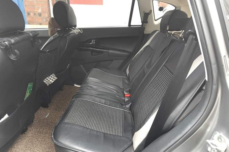 Used Land X5 2013 2.0T Manual Enjoyment Edition Left Rear Seat