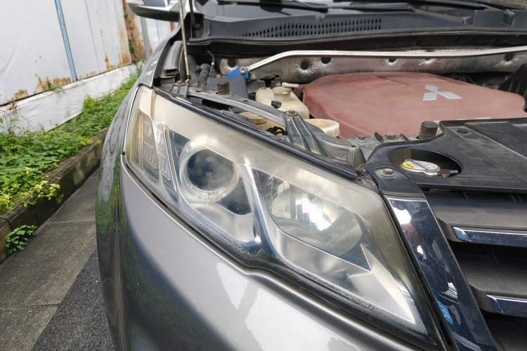 Used Land X5 2013 2.0T Manual Enjoyment Edition Right Front Headlight