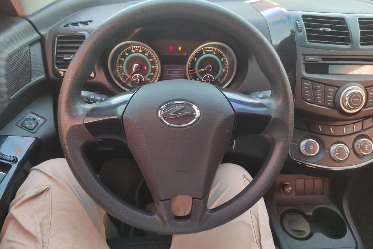 Used Land X5 2013 2.0T Manual Enjoyment Edition Steering Wheel