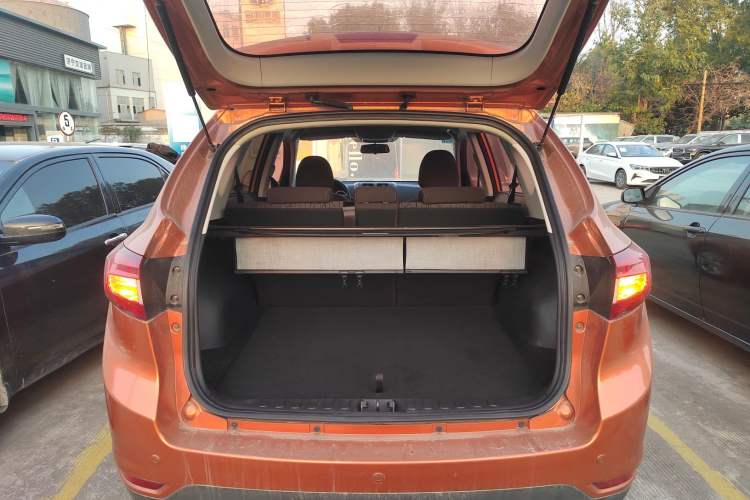 Used Land X5 2013 2.0T Manual Enjoyment Edition Trunk