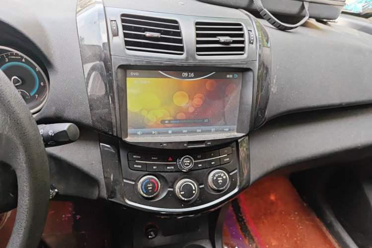 Used Land X5 2013 2.0T Manual Enjoyment Edition Audio And AC Panel