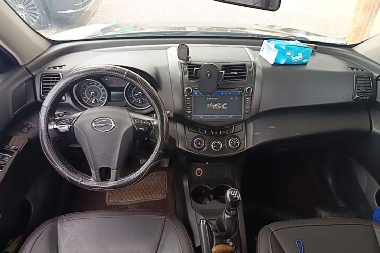 Used Land X5 2013 2.0T Manual Chuanling Edition Center Console