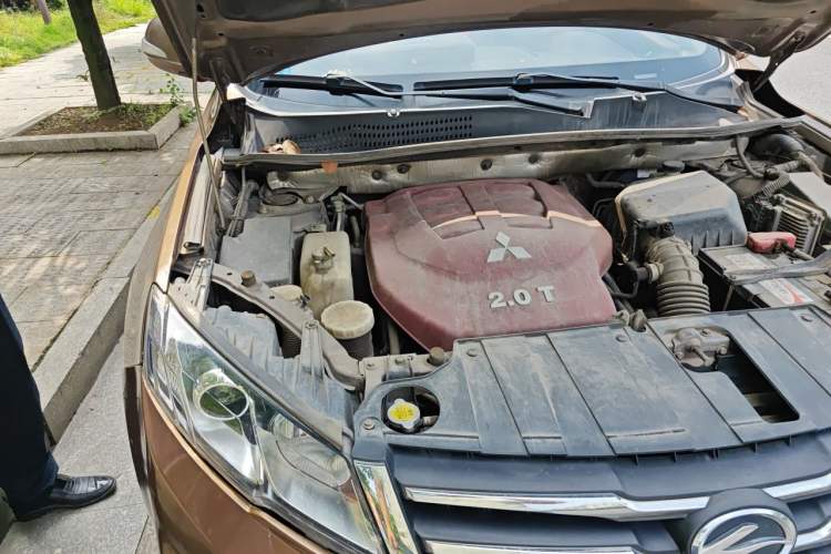 Used Land X5 2013 2.0T Manual Enjoyment Edition Engine Bay Right