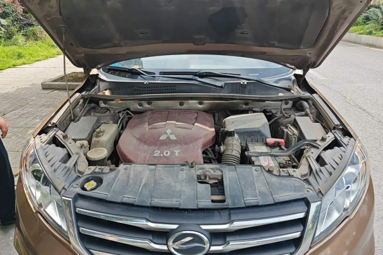 Used Land X5 2013 2.0T Manual Enjoyment Edition Engine Bay