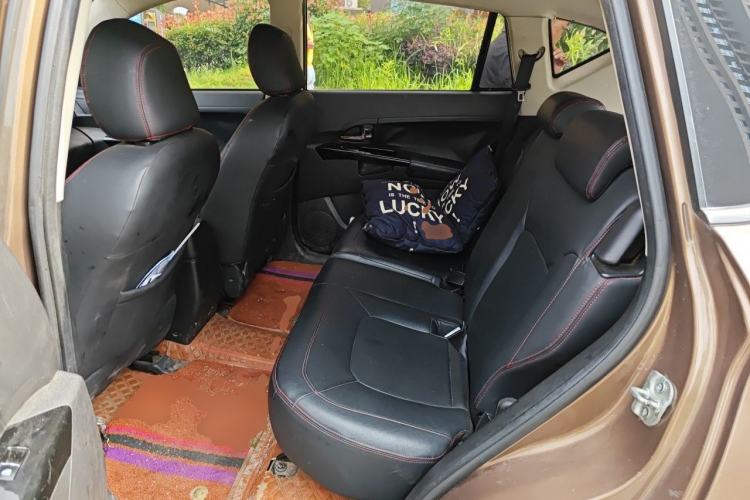 Used Land X5 2013 2.0T Manual Enjoyment Edition Left Rear Seat