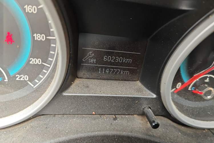 Used Land X5 2013 2.0T Manual Enjoyment Edition Odometer Close Up