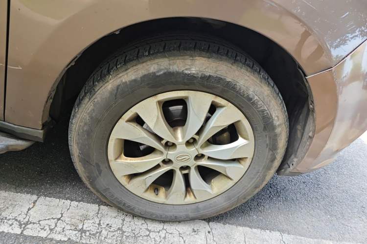 Used Land X5 2013 2.0T Manual Enjoyment Edition Right Front Wheel Hub