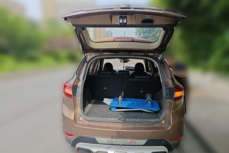 Used Land X5 2013 2.0T Manual Enjoyment Edition Trunk