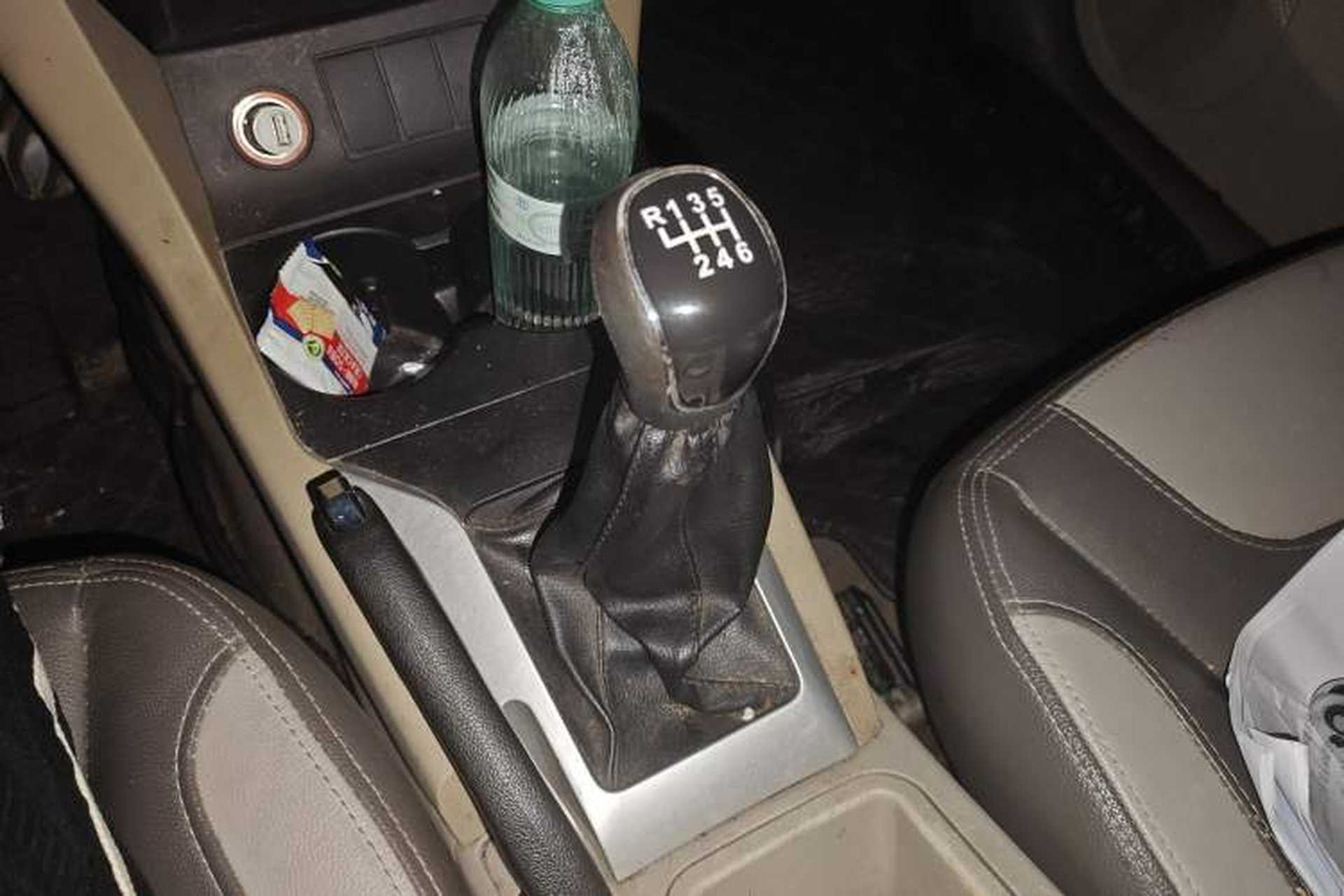 Used Land X5 2013 2.0T Manual Chuanling Edition Gear Lever