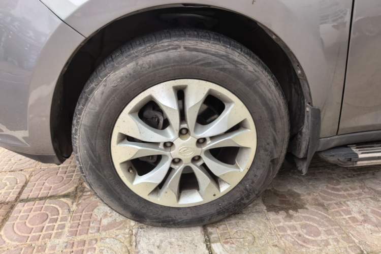 Used Land X5 2013 2.0T Manual Chuanling Edition Left Front Wheel Hub