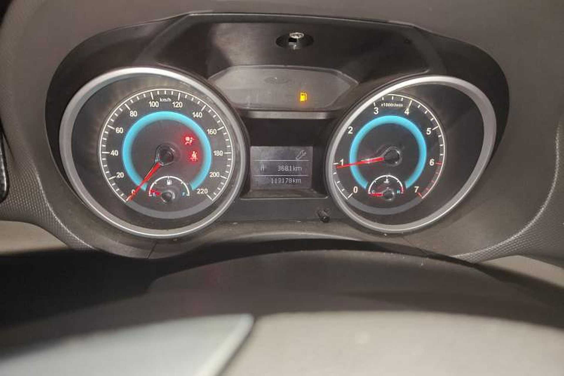 Used Land X5 2013 2.0T Manual Chuanling Edition Odometer Close Up