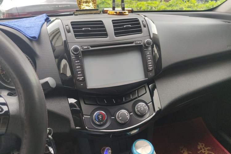 Used Land X5 2013 2.0T Manual Xinghang Edition Audio And AC Panel