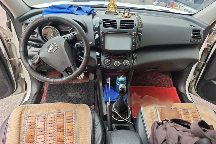 Used Land X5 2013 2.0T Manual Xinghang Edition Center Console
