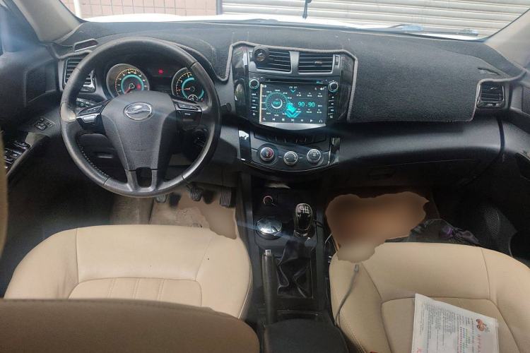 Used Land X5 2013 2.0T Manual Chuanling Edition Center Console