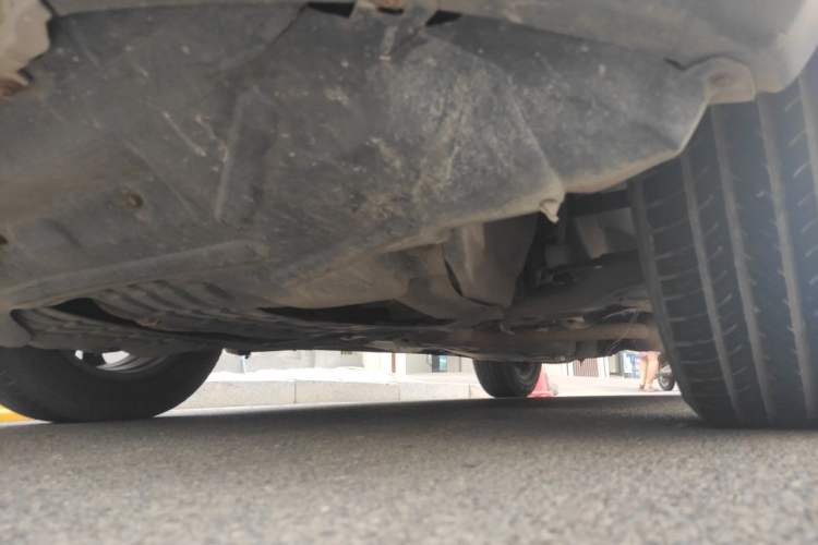Used Land X5 2013 2.0T Manual Chuanling Edition Chassis Front Left