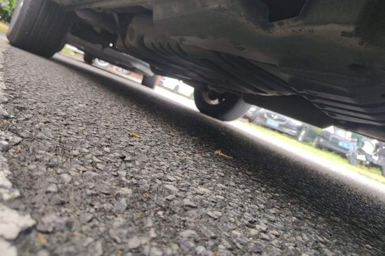 Used Land X5 2013 2.0T Manual Xinghang Edition Chassis Front Right