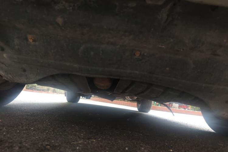 Used Land X5 2013 2.0T Manual Chuanling Edition Chassis Front