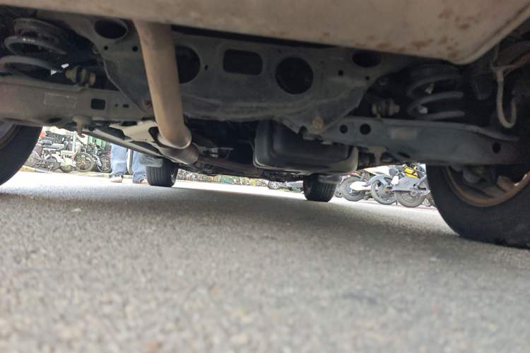Used Land X5 2013 2.0T Manual Xinghang Edition Chassis Rear