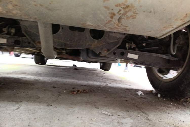 Used Land X5 2013 2.0T Manual Chuanling Edition Chassis Rear
