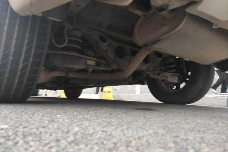Used Land X5 2013 2.0T Manual Chuanling Edition Chassis Rear Left