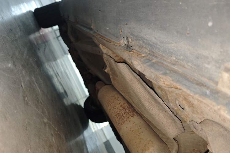 Used Land X5 2013 2.0T Manual Chuanling Edition Chassis Rear Left