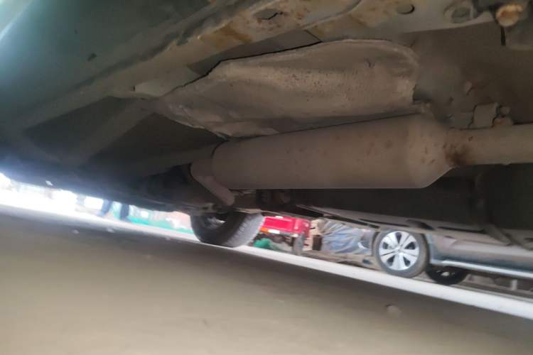 Used Land X5 2013 2.0T Manual Chuanling Edition Chassis Rear Left