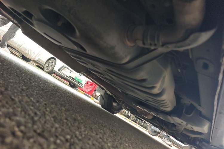 Used Land X5 2013 2.0T Manual Xinghang Edition Chassis Rear Right