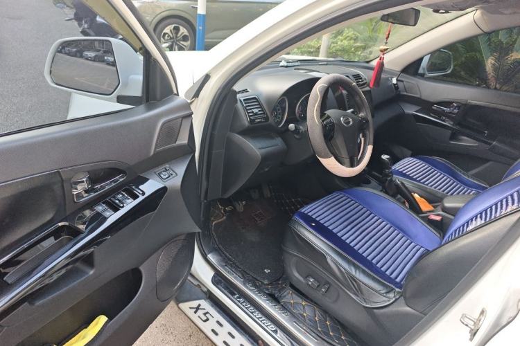 Used Land X5 2013 2.0T Manual Chuanling Edition Driver Seat