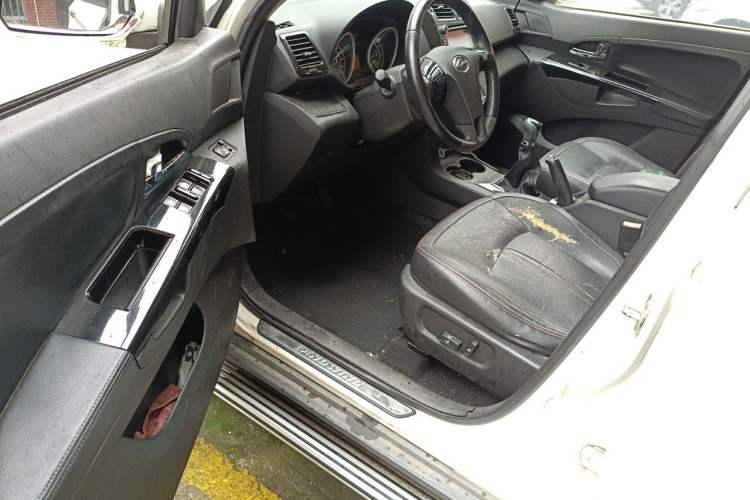 Used Land X5 2013 2.0T Manual Chuanling Edition Driver Seat