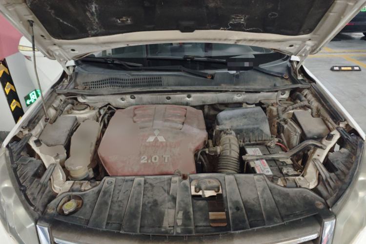 Used Land X5 2013 2.0T Manual Chuanling Edition Engine Bay