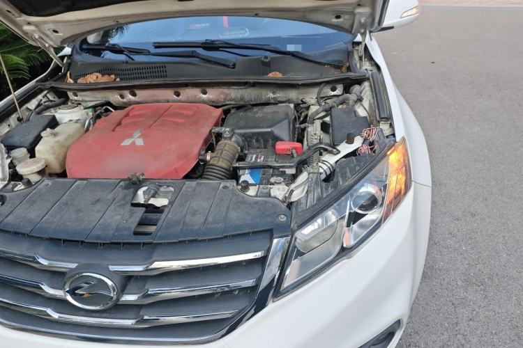 Used Land X5 2013 2.0T Manual Chuanling Edition Engine Bay Left