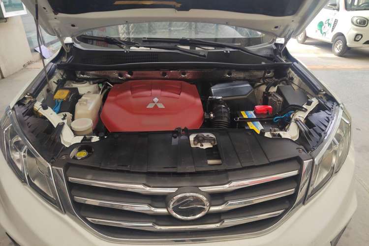 Used Land X5 2013 2.0T Manual Enjoyment Edition Engine Bay
