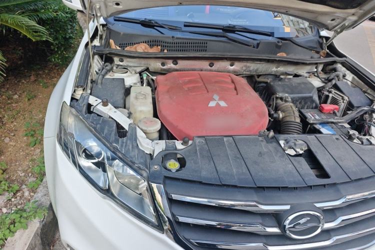 Used Land X5 2013 2.0T Manual Chuanling Edition Engine Bay Right