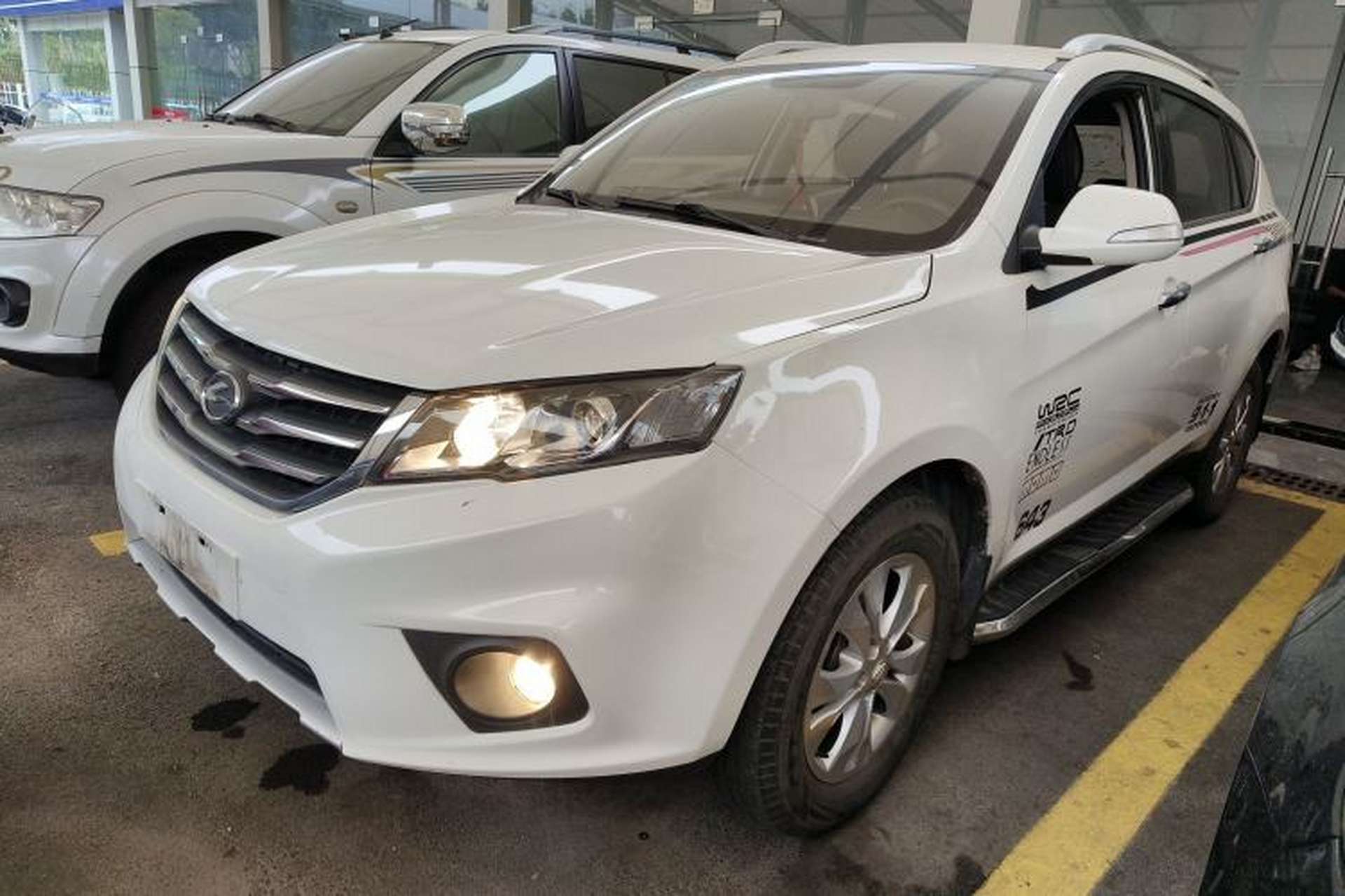 Used Land X5 2013 2.0T Manual Enjoyment Edition Front Left 45 Deg