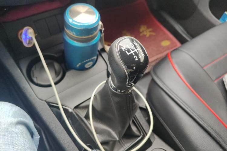 Used Land X5 2013 2.0T Manual Xinghang Edition Gear Lever