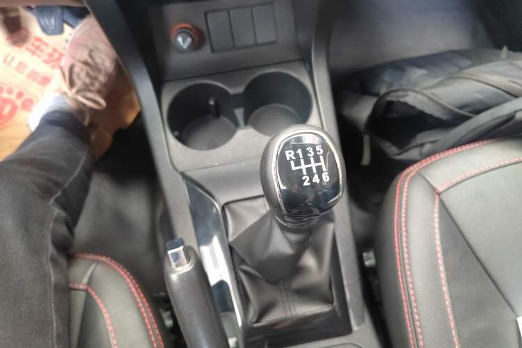 Used Land X5 2013 2.0T Manual Enjoyment Edition Gear Lever