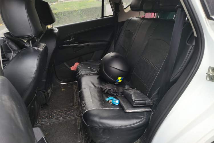 Used Land X5 2013 2.0T Manual Enjoyment Edition Left Rear Seat