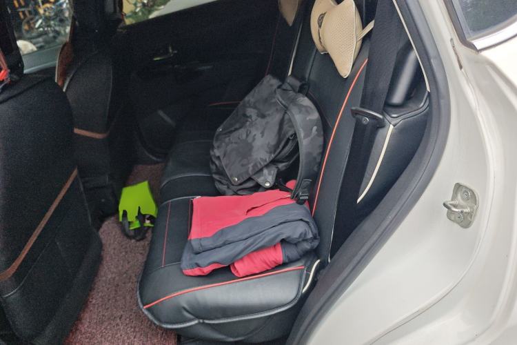 Used Land X5 2013 2.0T Manual Xinghang Edition Left Rear Seat