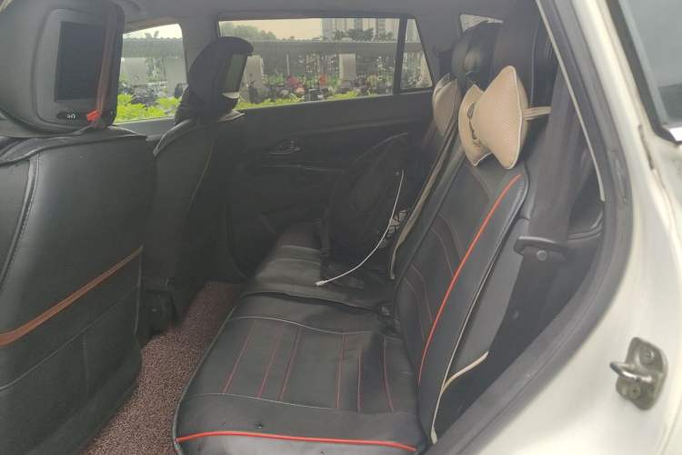 Used Land X5 2013 2.0T Manual Xinghang Edition Left Rear Seat