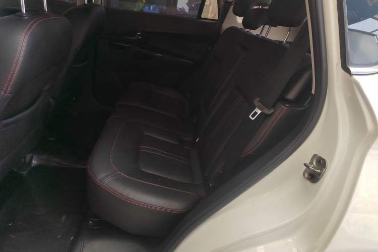 Used Land X5 2013 2.0T Manual Enjoyment Edition Left Rear Seat