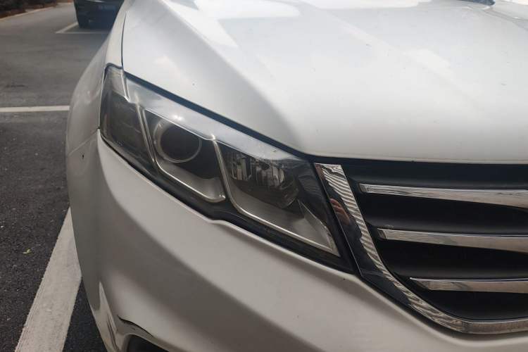 Used Land X5 2013 2.0T Manual Chuanling Edition Right Front Headlight
