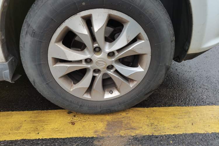 Used Land X5 2013 2.0T Manual Enjoyment Edition Right Front Wheel Hub